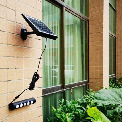LED Aurinkokenno seinävalaisin sensorilla LED/8W/3,7V 4000 mAh 4000K IP65
