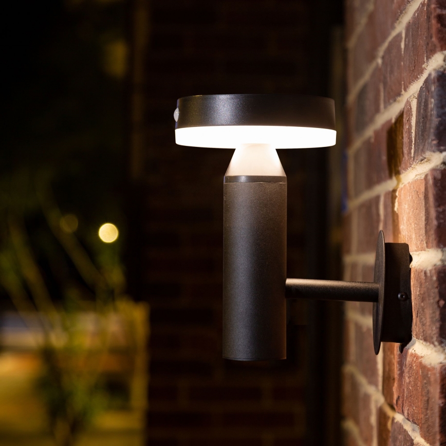 LED aurinkokäyttöinen seinävalaisin anturilla GWINEA LED/4,5W/3,7V 2000 mAh IP44 musta