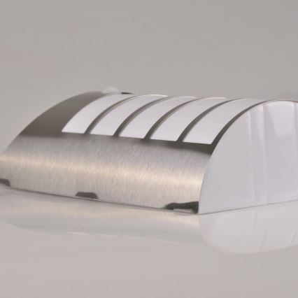 LED-aurinkokennoseinävalaisin anturilla SAFFO LED / 3,7V IP44