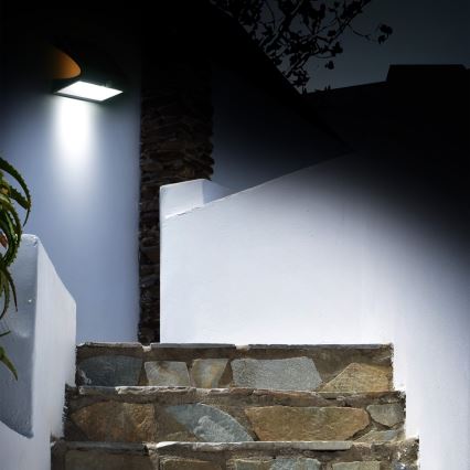 LED aurinkokennovalo liiketunnistimella LED/6,8W/4000 mAh 3,7V IP65