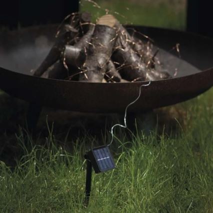 LED-aurinkoketju LED/2,4W/1,2V 1xAA 15 m IP44 3000K 600 mAh