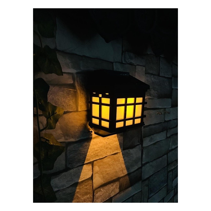 LED aurinkoseinävalaisin hämärätunnistimella LED/2V 70 mAh IP44