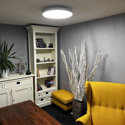 LED Himmennettävä kattovalo LED/48W/230V 2700-6500K Wi-Fi Tuya + kauko-ohjain