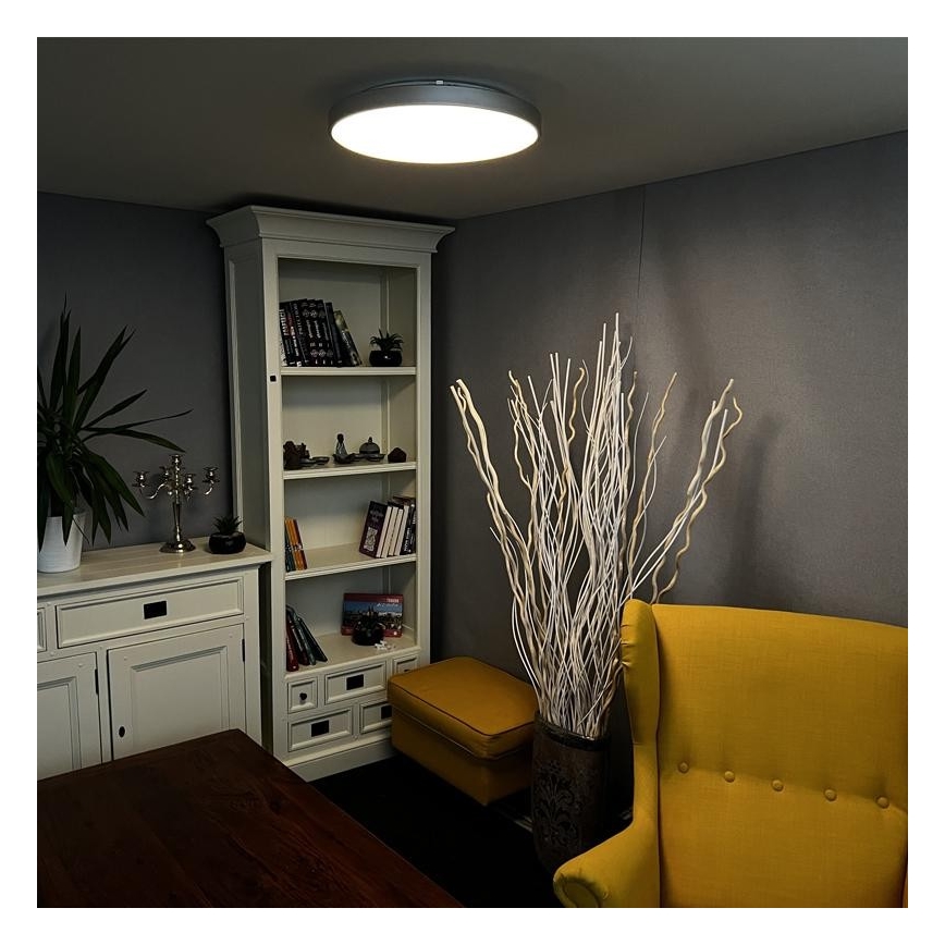 LED Himmennettävä kattovalo LED/48W/230V 2700-6500K Wi-Fi Tuya + kauko-ohjain
