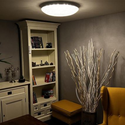 LED Himmennettävä kattovalo LED/48W/230V 2700-6500K Wi-Fi Tuya + kauko-ohjain