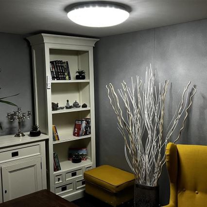 LED Himmennettävä kattovalo LED/48W/230V 2700-6500K Wi-Fi Tuya + kauko-ohjain