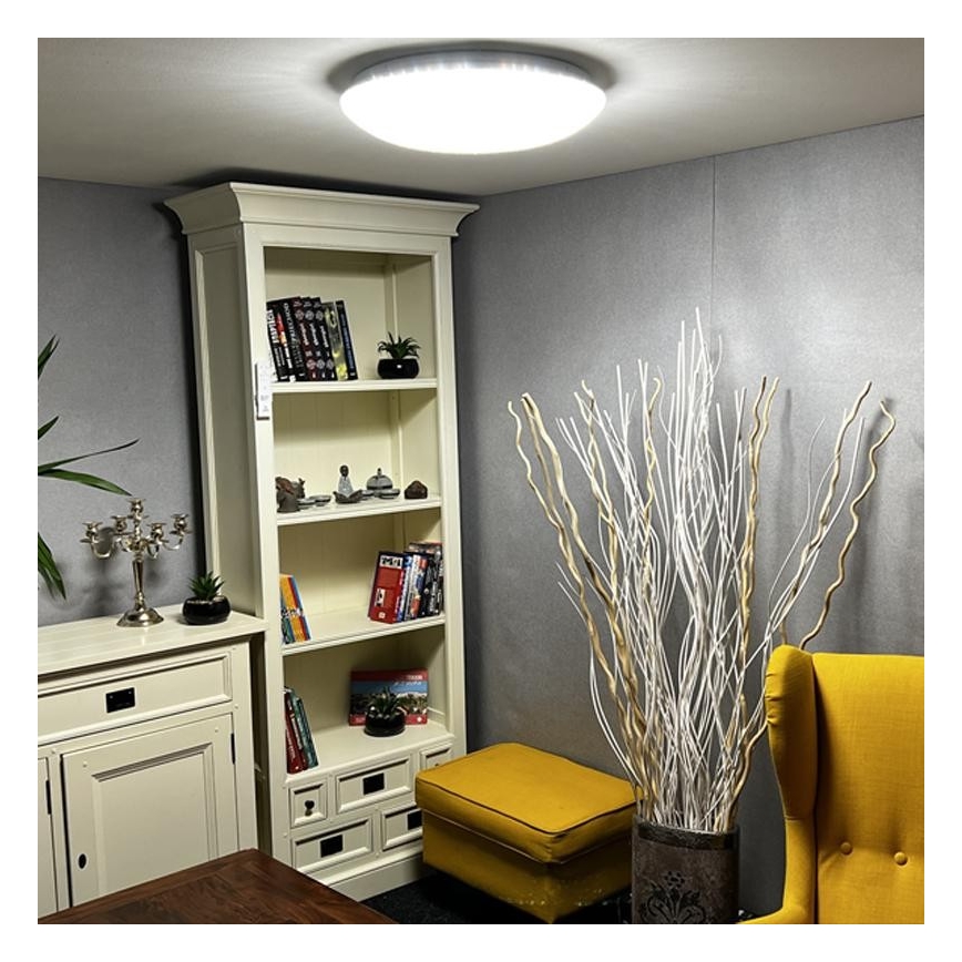 LED Himmennettävä kattovalo LED/48W/230V 2700-6500K Wi-Fi Tuya + kauko-ohjain