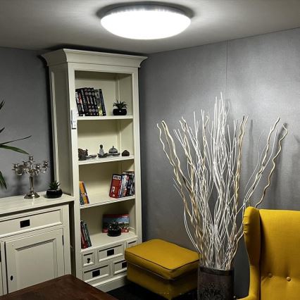 LED Himmennettävä kattovalo LED/48W/230V 2700-6500K Wi-Fi Tuya + kauko-ohjain