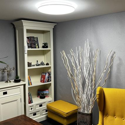 LED Himmennettävä kattovalo LED/48W/230V 2700-6500K Wi-Fi Tuya + kauko-ohjain
