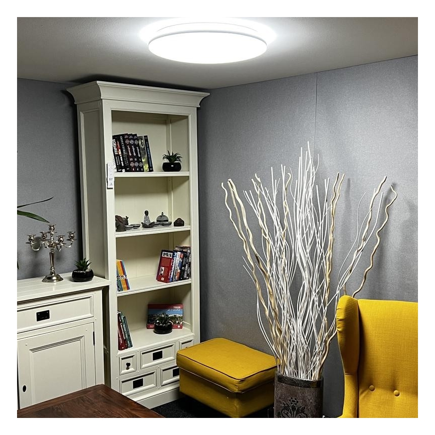 LED Himmennettävä kattovalo LED/48W/230V 2700-6500K Wi-Fi Tuya + kauko-ohjain