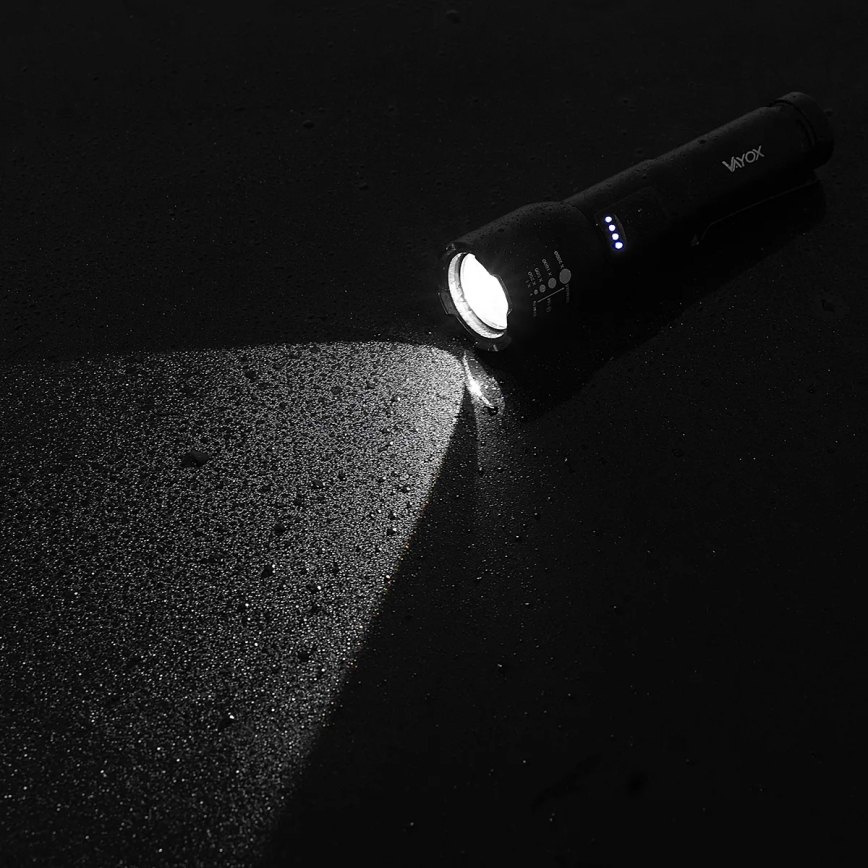 LED Himmennettävä ladattava taskulamppu LED/20W/5V IPX4 800 kiiltävä 2000 mAh