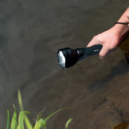 LED Himmennettävä ladattava taskulamppu LED/20W/5V IPX5 1900 kiiltävä 5000 mAh