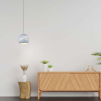 LED-kattokruunu johdossa kosketus LED/8,5W/230V 3000K valkoinen