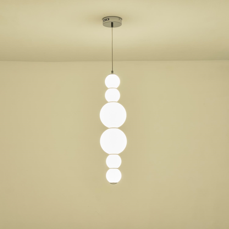 LED-kattokruunu johdossa LED/24W/230V 3000K