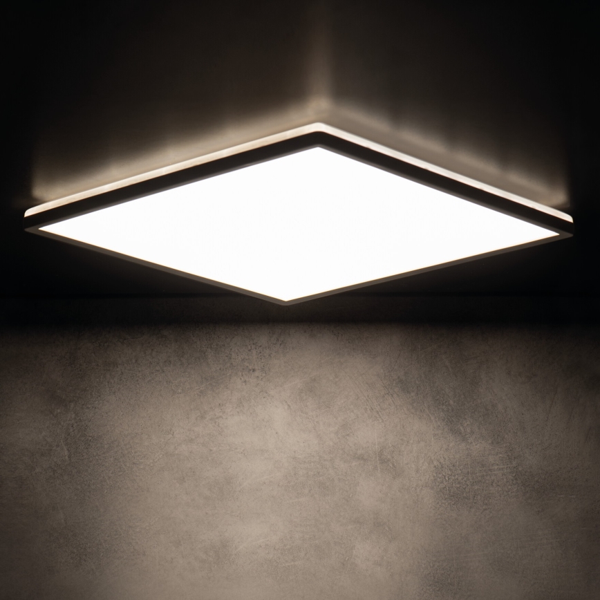 LED-kattovalaisin kylpyhuoneeseen AZPO LED/22W/230V 42x42 cm IP54 musta