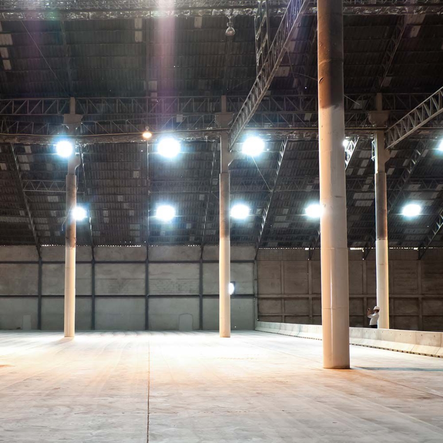 LED Kestävä valo High Bay LED/100W/230V IP65 4000K