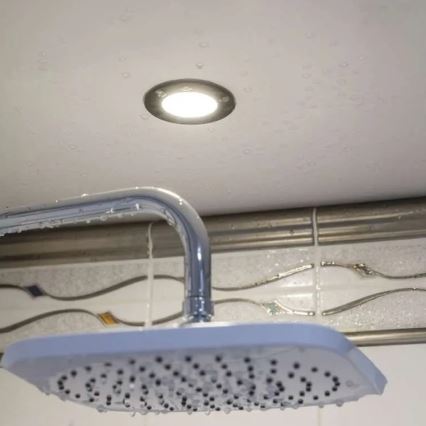 LED Kylpyhuoneen upotettava valo LORI LED/4,5W/230V IP65 2700/4000K halkaisija 8,5 cm musta