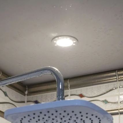 LED Kylpyhuoneen upotettava valo LORI LED/4,5W/230V IP65 2700/4000K halkaisija 8,5 cm valkoinen