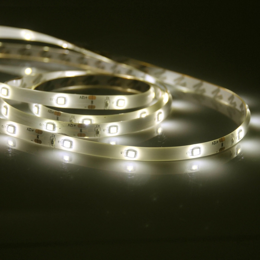 LED-kylpyhuoneenauha 5m 8,5W / 12V IP44 3000K