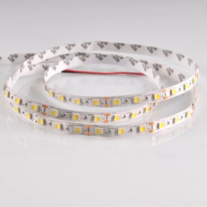 LED-nauha 5m LED/10W/12V IP20 valkoinen