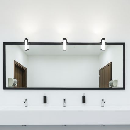 LED-peilivalaisin kylpyhuoneeseen APA MINI LED/4W/230V IP44 musta