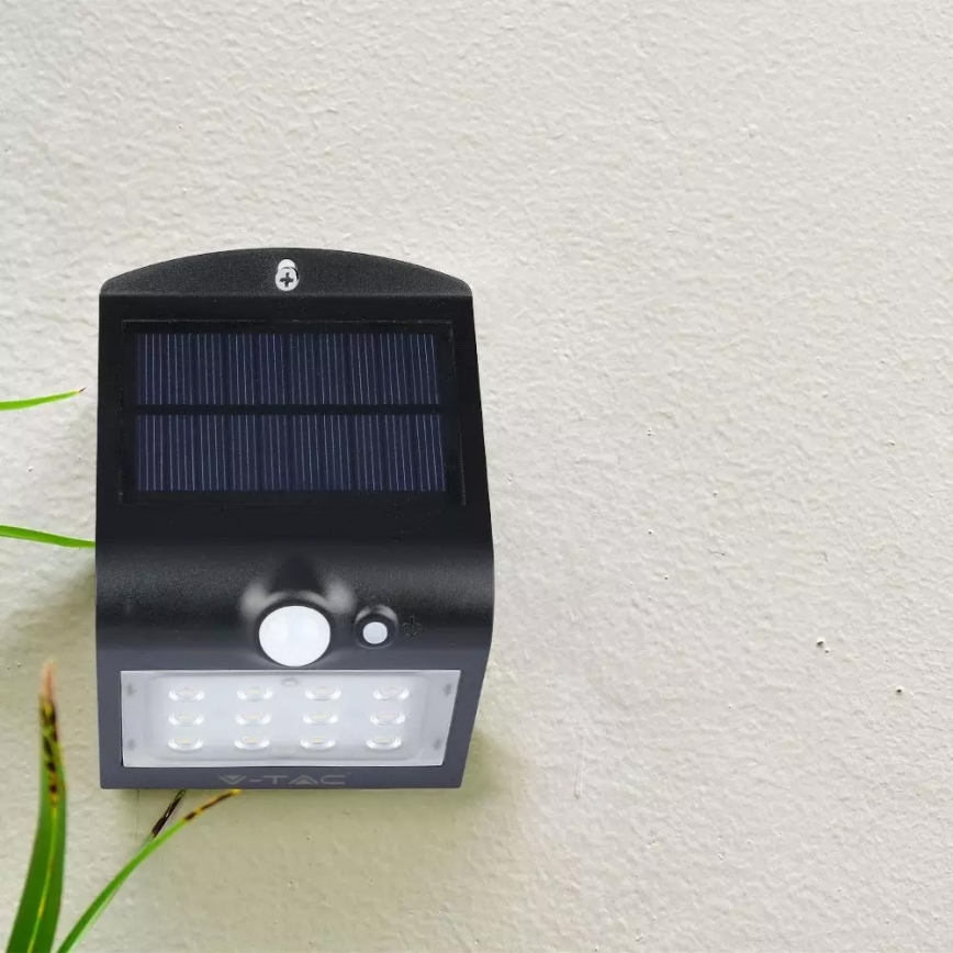 LED-seinäaurinkovalaisin anturilla LED/1.5W/3,7V IP65 1200 mAh
