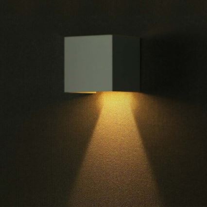 LED-seinäaurinkovalaisin anturilla LED/9W/3,7V IP65 3000K valkoinen