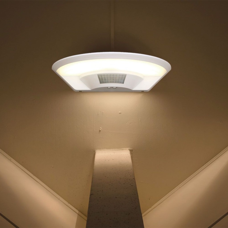 LED-seinävalaisin kylpyhuoneeseen anturilla SAMSUNG CHIP LED/10W/230V 4000K IP54 valkoinen