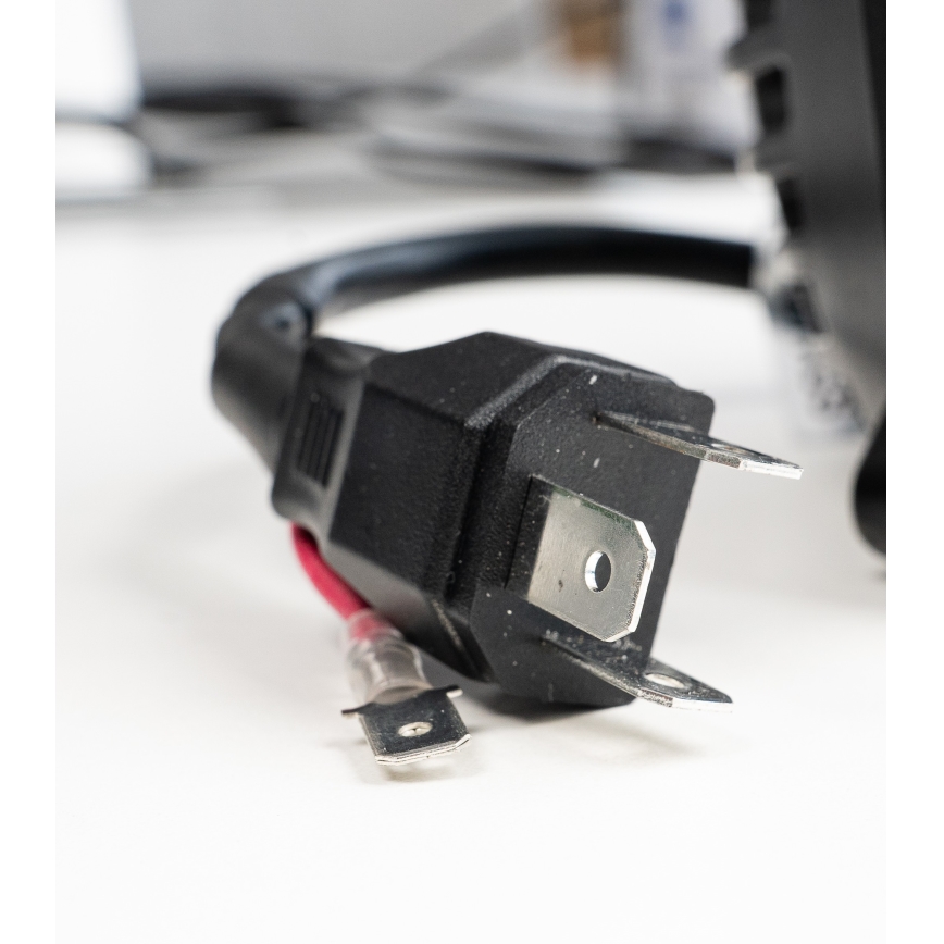 LED Traktorin etuvalo LED/69W/10-30V IP69 5700K suorakulmainen