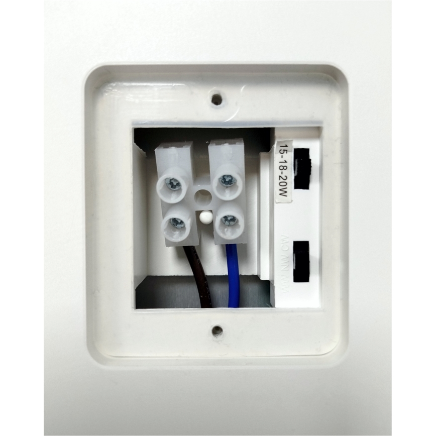 LED himmennettävä ulkoseinävalaisin liiketunnistimella LED/15/18/20W/230V 3000K/4000K/6500K IP65 musta/valkoinen