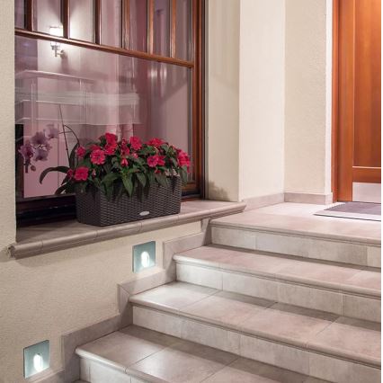 LED-ulkoportaikkovalaisimet ESPO LED/3W/230V mattakromi IP54