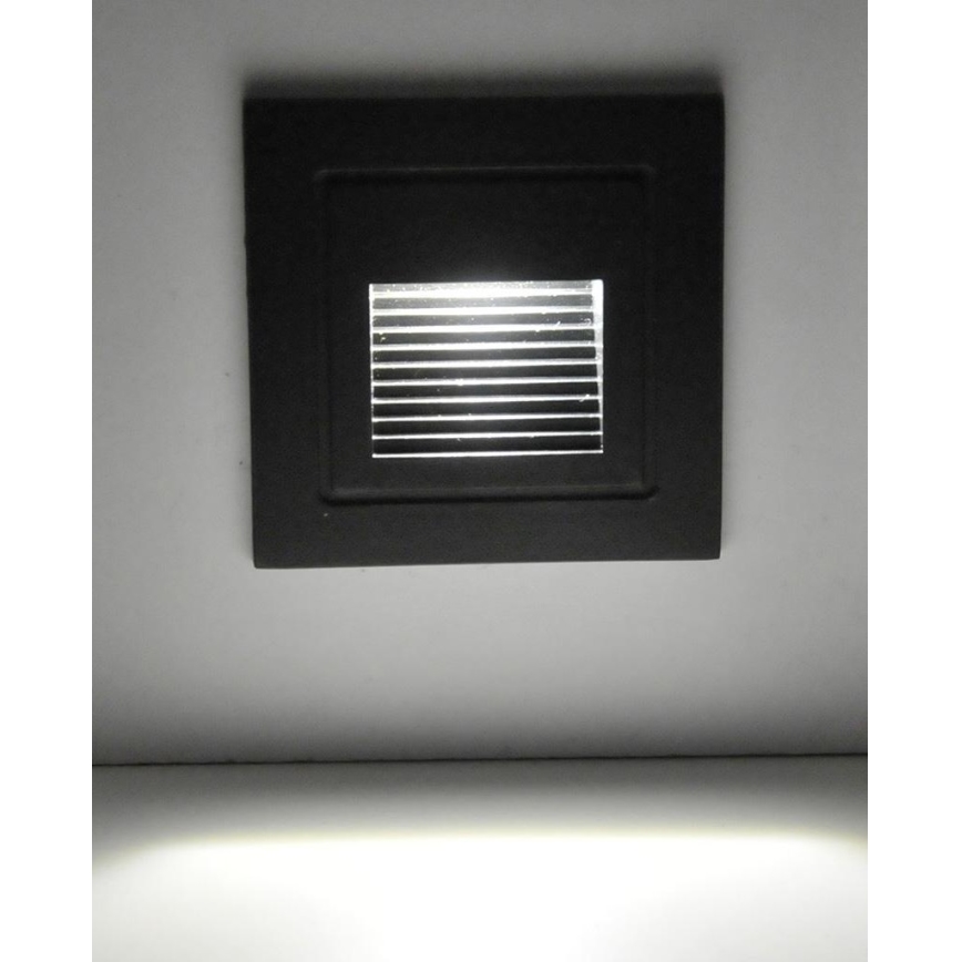 LED-ulkoportaikkovalaisimet Q6 LED/3W/230V IP44