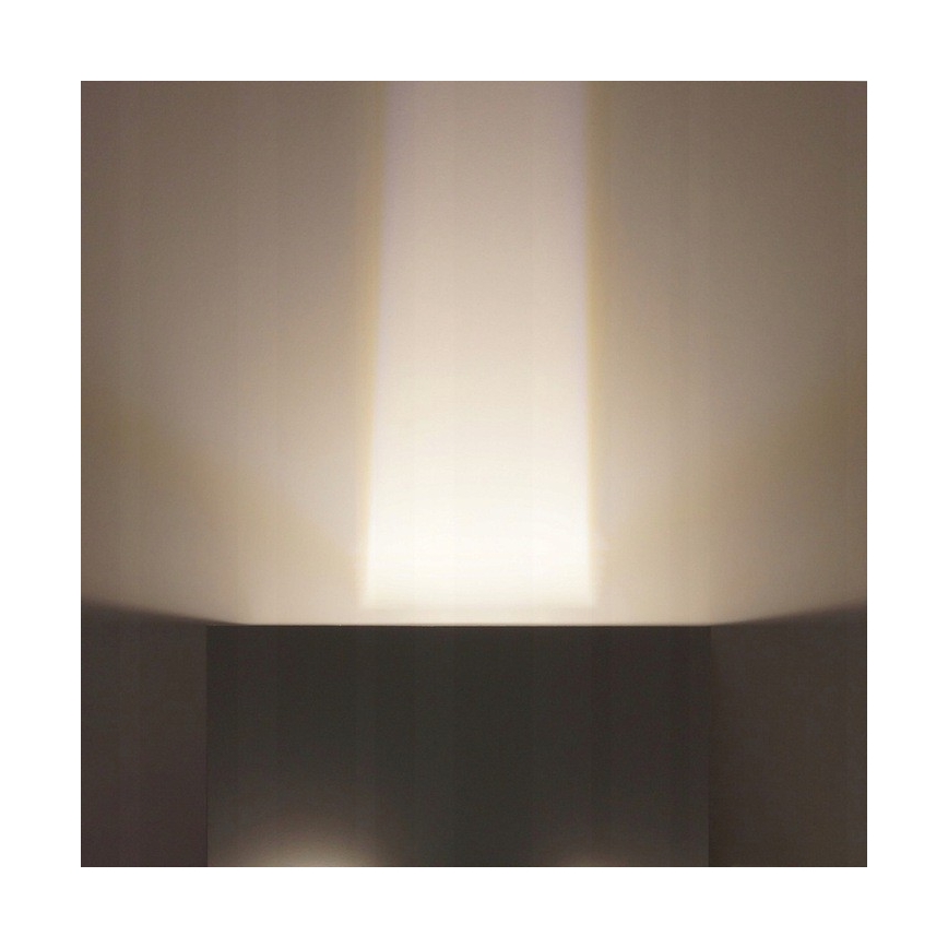 LED Ulkoseinävalaisin LED/12W/230V IP54 valkoinen