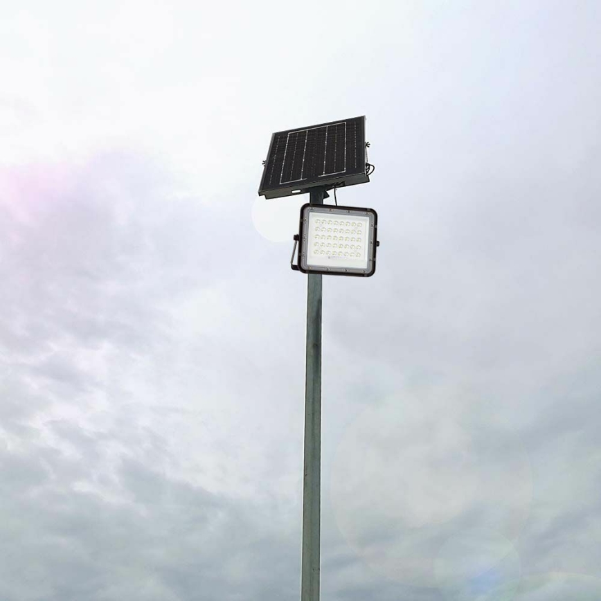 LED Ulkotila himmennettävä aurinko valonheitin LED/10W/3,2V IP65 6400K musta + kauko-ohjaus