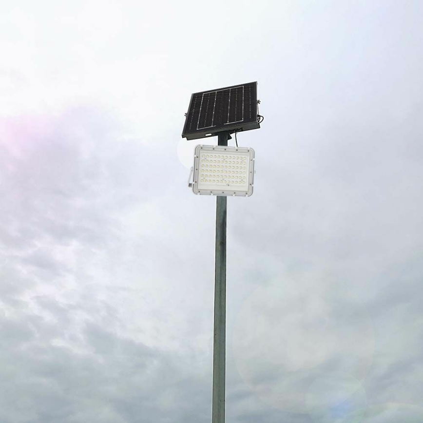 LED Ulkotila himmennettävä aurinko valonheitin LED/15W/3,2V IP65 4000K valkoinen + kauko-ohjaus