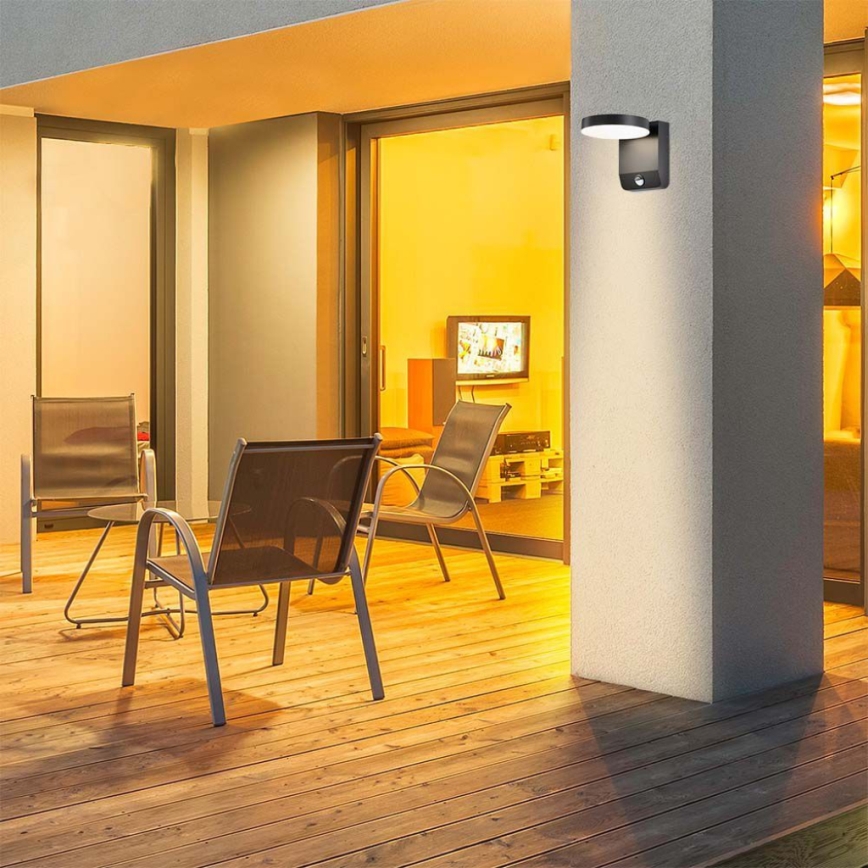 LED joustava ulkoseinävalo anturilla LED/17W/230V IP65 4000K musta