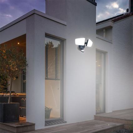 LED-ulkovalonheitin anturilla LED/24W/230V 3000/4000/6000K IP54 musta