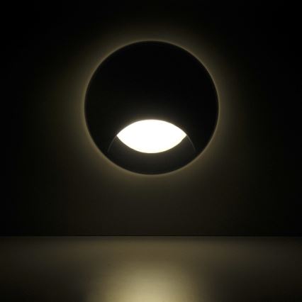 LED-upotettava portaikkovalaisin Q1 LED / 3W / 230V IP44