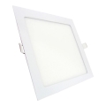 LED upotettava valo QTEC LED/15W/230V 2700K 16,8x16,8 cm