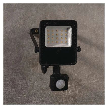 LED-valonheitin anturilla VISIO LED/10W/230V 4000K IP65
