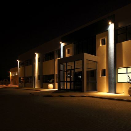 LED-valonheitin LED/20W/230V 6500K IP65 musta