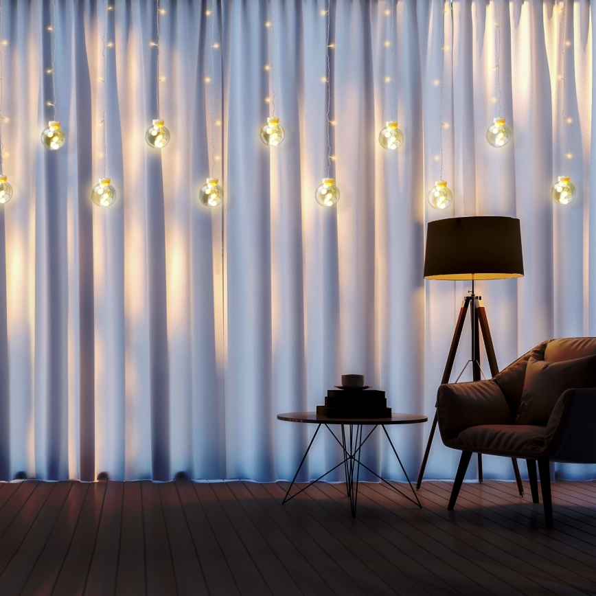 LED Valoverho WISH BALLS 108xLED/8 toiminnot 4,5 m lämpimänvalkoinen