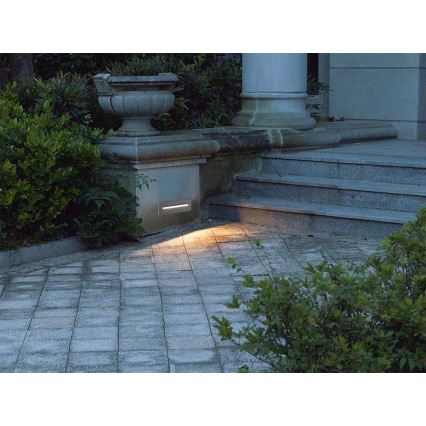 LED2 - Upotettu LED-ulkovalo STEP IN LED/8,5W/230V IP65