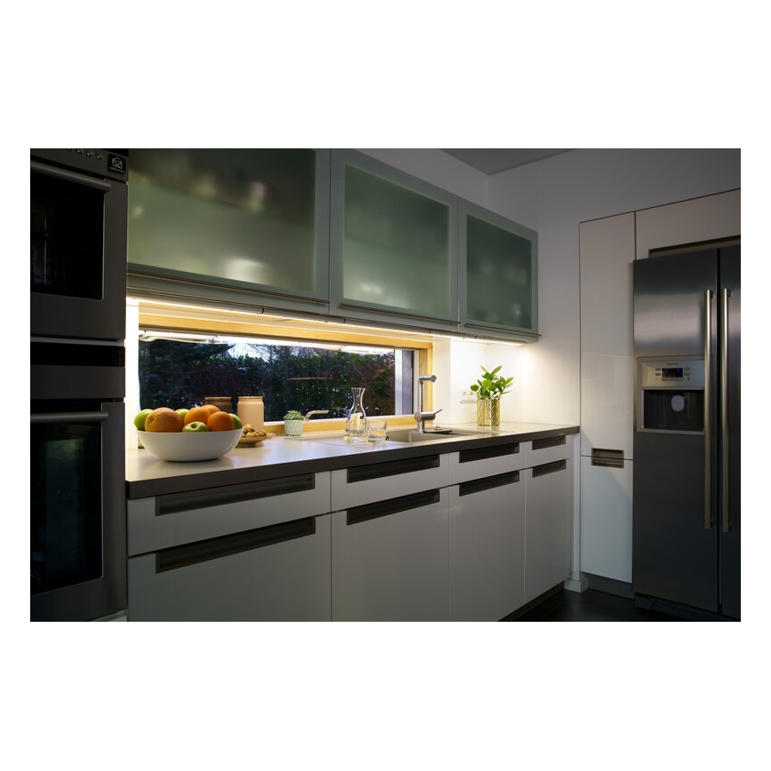 Ledvance - LED-alakaappivalaisin anturilla FLAT LED/12W/230V 3000K