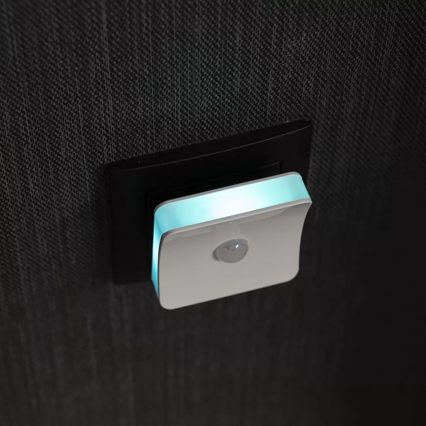 Ledvance-LED RGB suuntavalo pistorasiaan anturilla LUNETTA LED/0,3W/230V