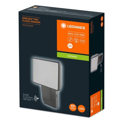 Ledvance - LED-seinävalonheitin anturilla ulkokäyttöön FLOOD LED / 15W / 230V IP55