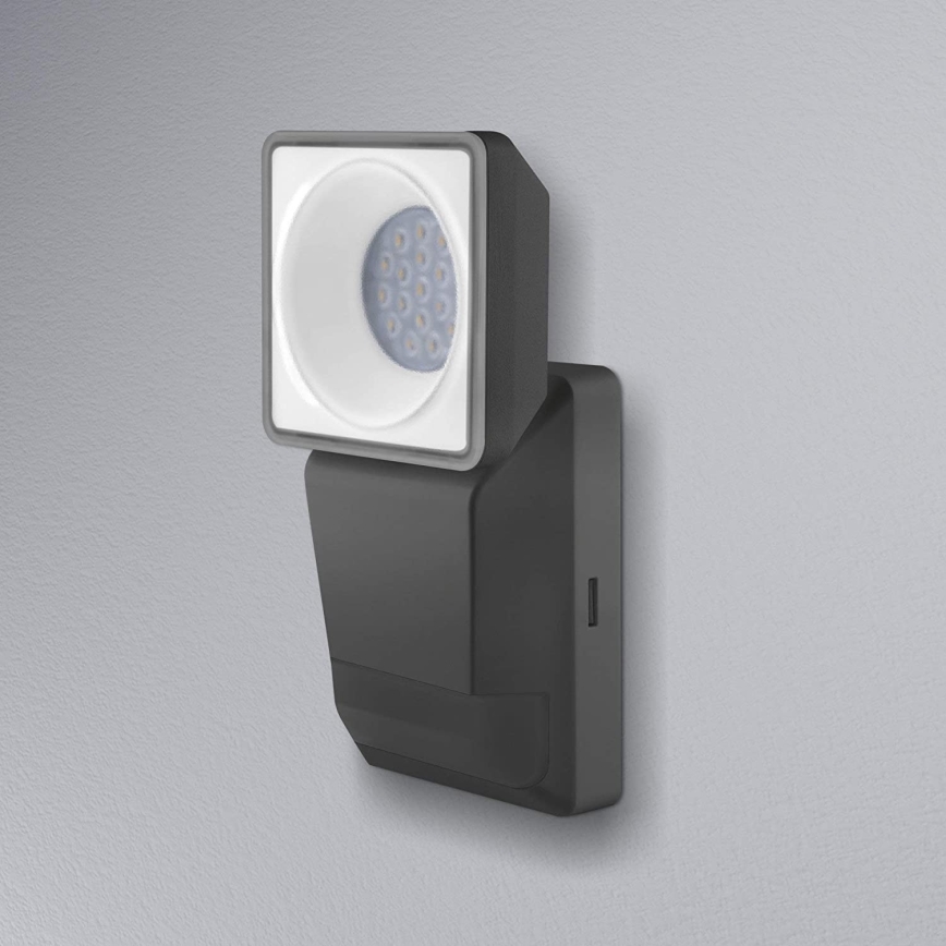 Ledvance -LED Ulkoseinävalaisin anturilla SPOT LED / 8W / 230V IP55 musta