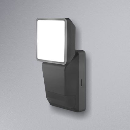 Ledvance -LED Ulkoseinävalaisin anturilla SPOT LED / 8W / 230V IP55 musta