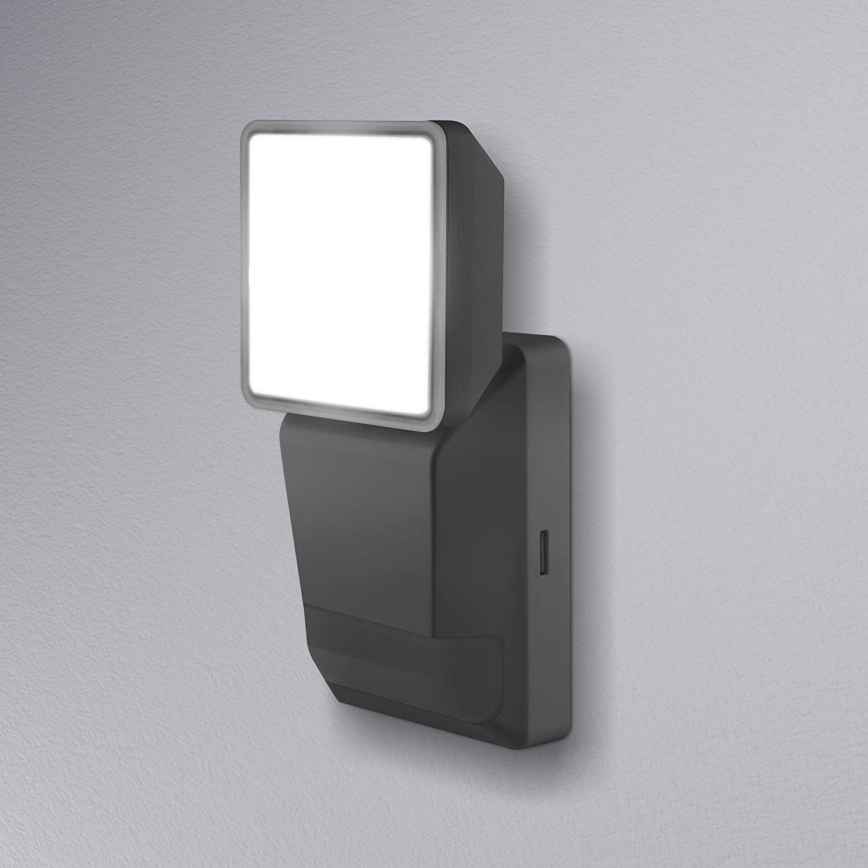 Ledvance -LED Ulkoseinävalaisin anturilla SPOT LED / 8W / 230V IP55 musta