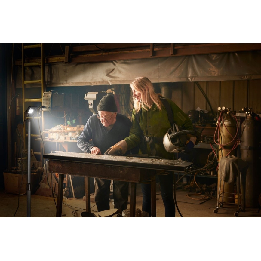 Ledvance - LED-ulkovalonheitin pidikkeen kanssa WORKLIGHT TRIPOD LED/20W/230V 6500K IP65